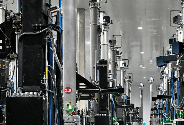 看汽車 要“智”造 我國智能網聯汽車產業(yè)駛向下一站